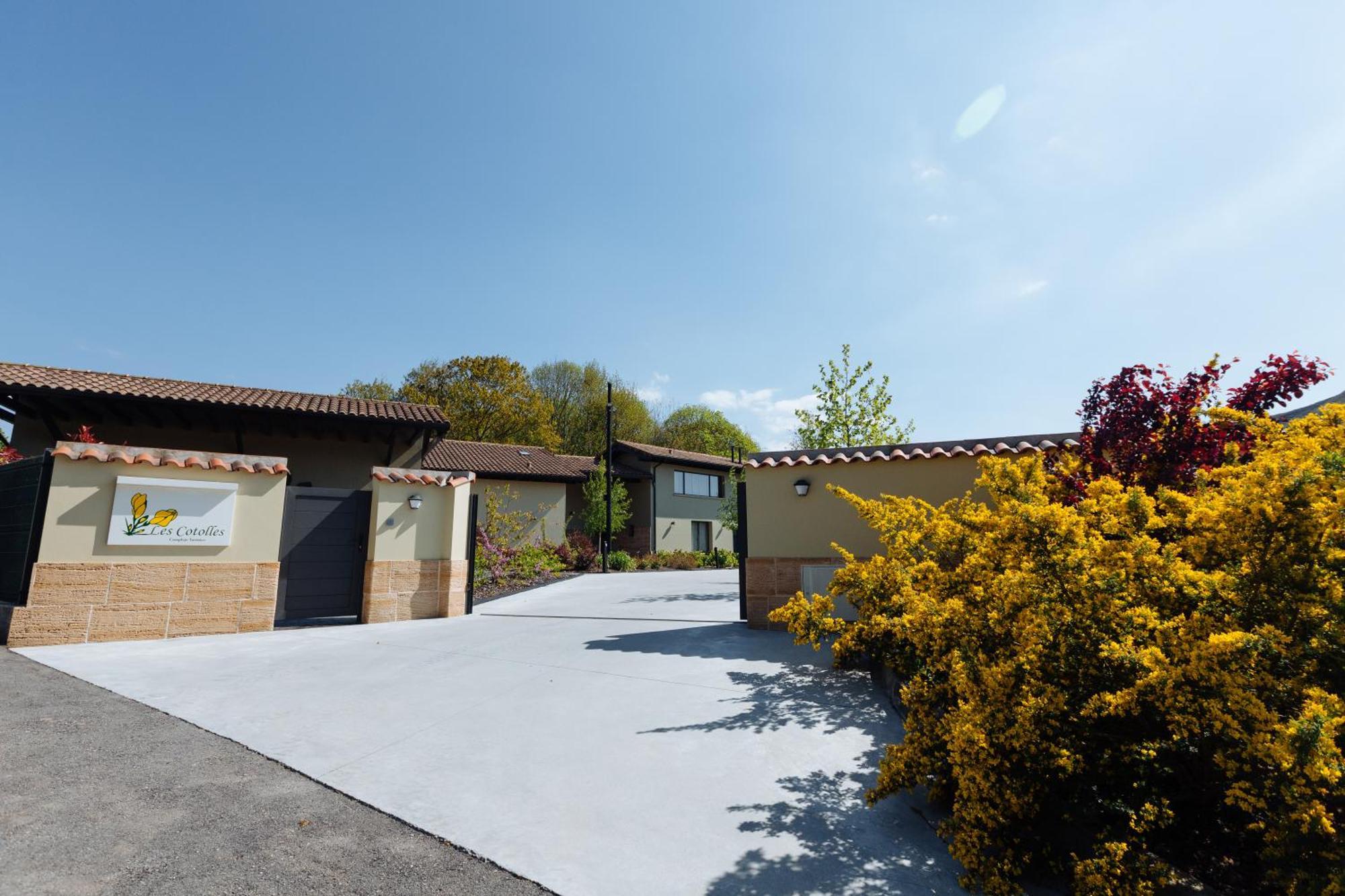 Complejo Turistico Les Cotolles Apartment Cangas de Onis Exterior photo